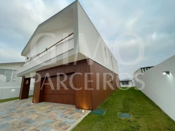 Moradia T5 para Venda em Gafanha da Encarnação