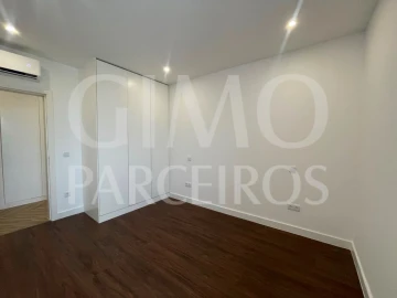 Moradia T5 para Venda em Gafanha da Encarnação