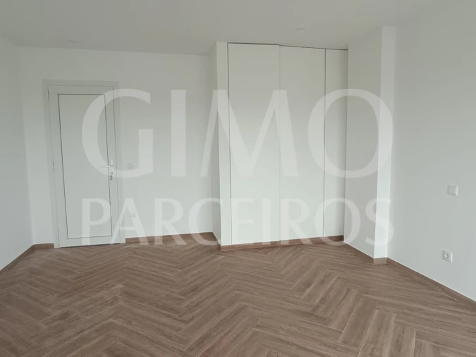 Moradia T5 para Venda em Gafanha da Encarnação Foto 5