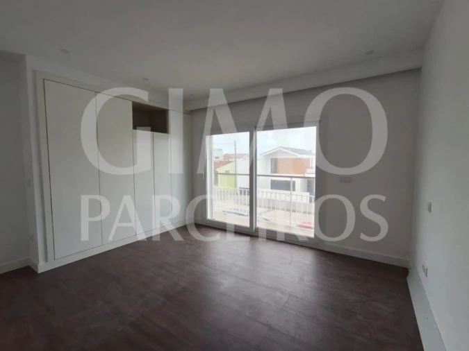 Moradia T5 para Venda em Gafanha da Encarnação Foto 15