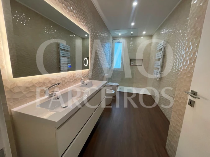Moradia T5 para Venda em Gafanha da Encarnação Foto 37
