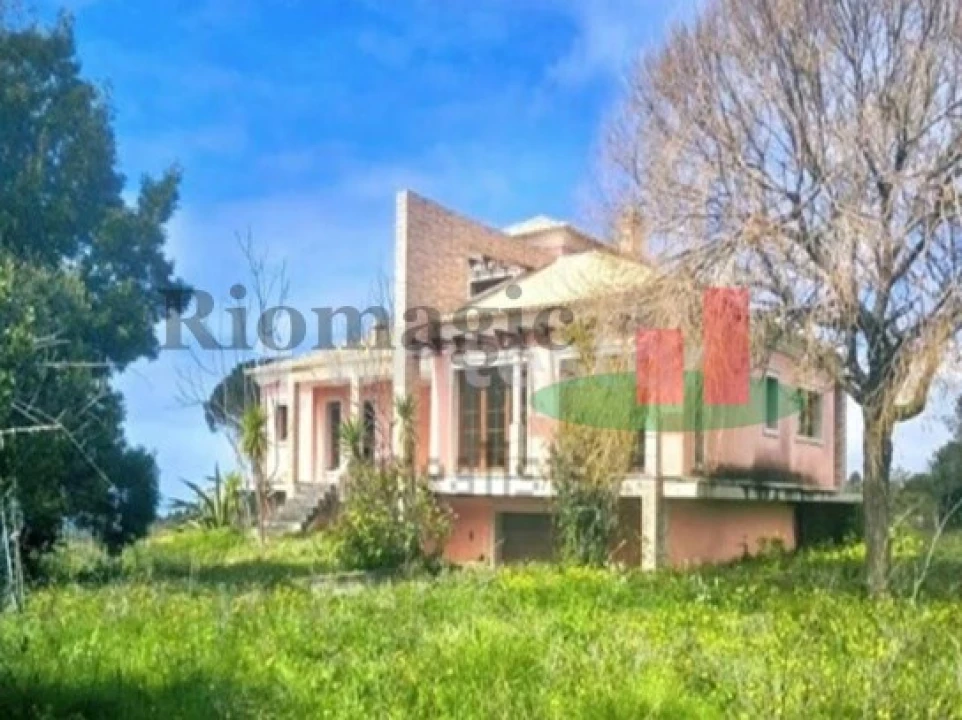 Moradia T4 para Venda em Barrio Foto 2