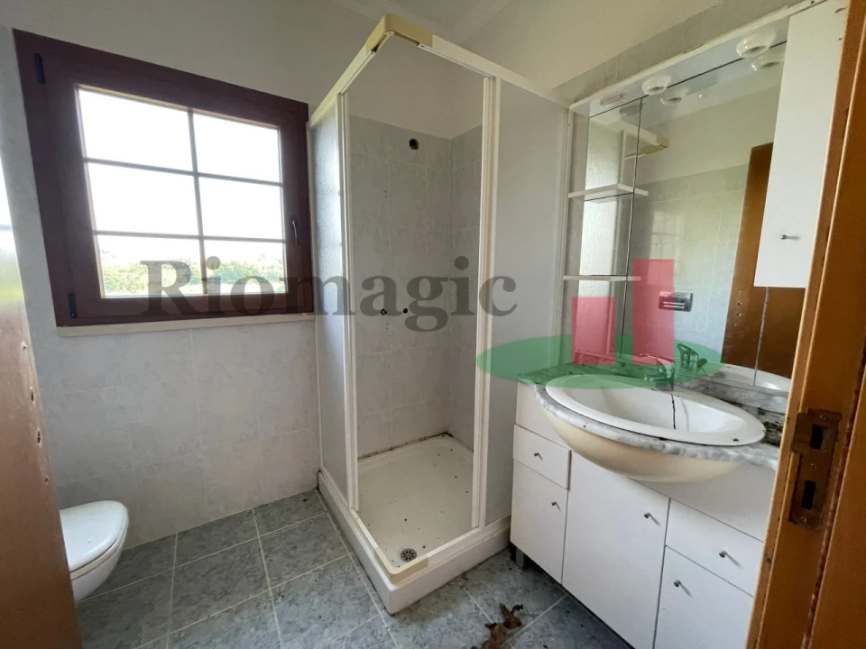 Moradia T4 para Venda em Barrio Foto 22