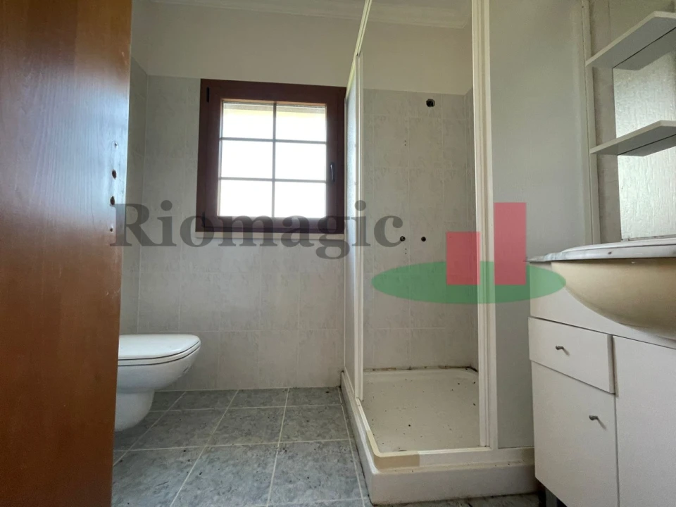 Moradia T4 para Venda em Barrio Foto 23