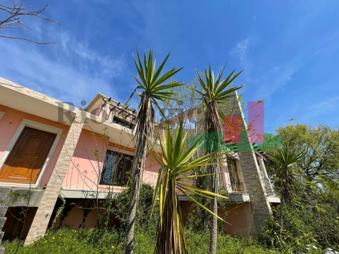 Moradia T4 para Venda em Barrio Foto 3