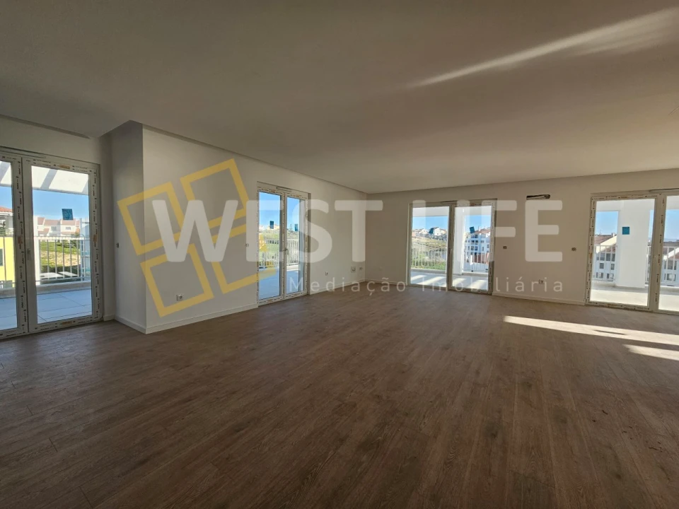 Apartamento T3 para Venda em Ericeira Foto 3