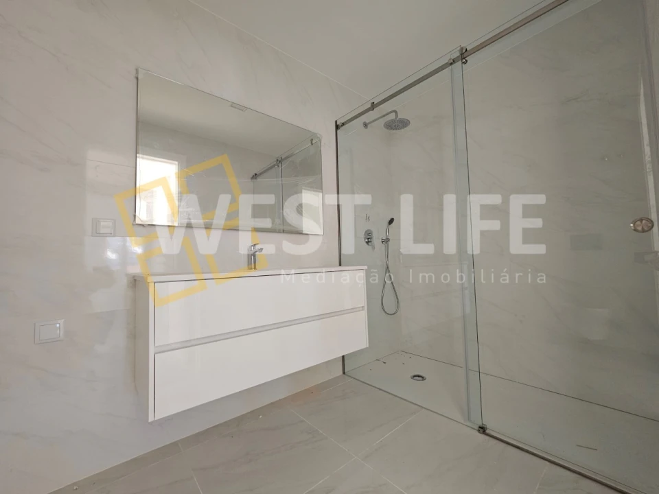 Apartamento T2 para Venda em Ericeira Foto 24