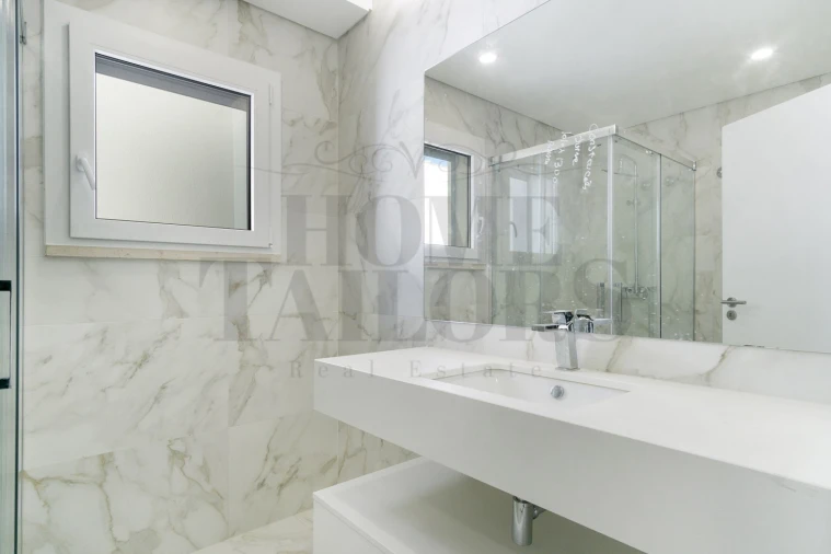 Moradia T4 para Venda em Costa da Caparica Foto 21