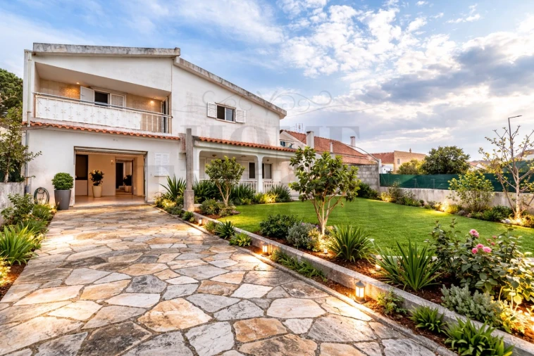 Moradia T3 para Venda em Sesimbra (Castelo)