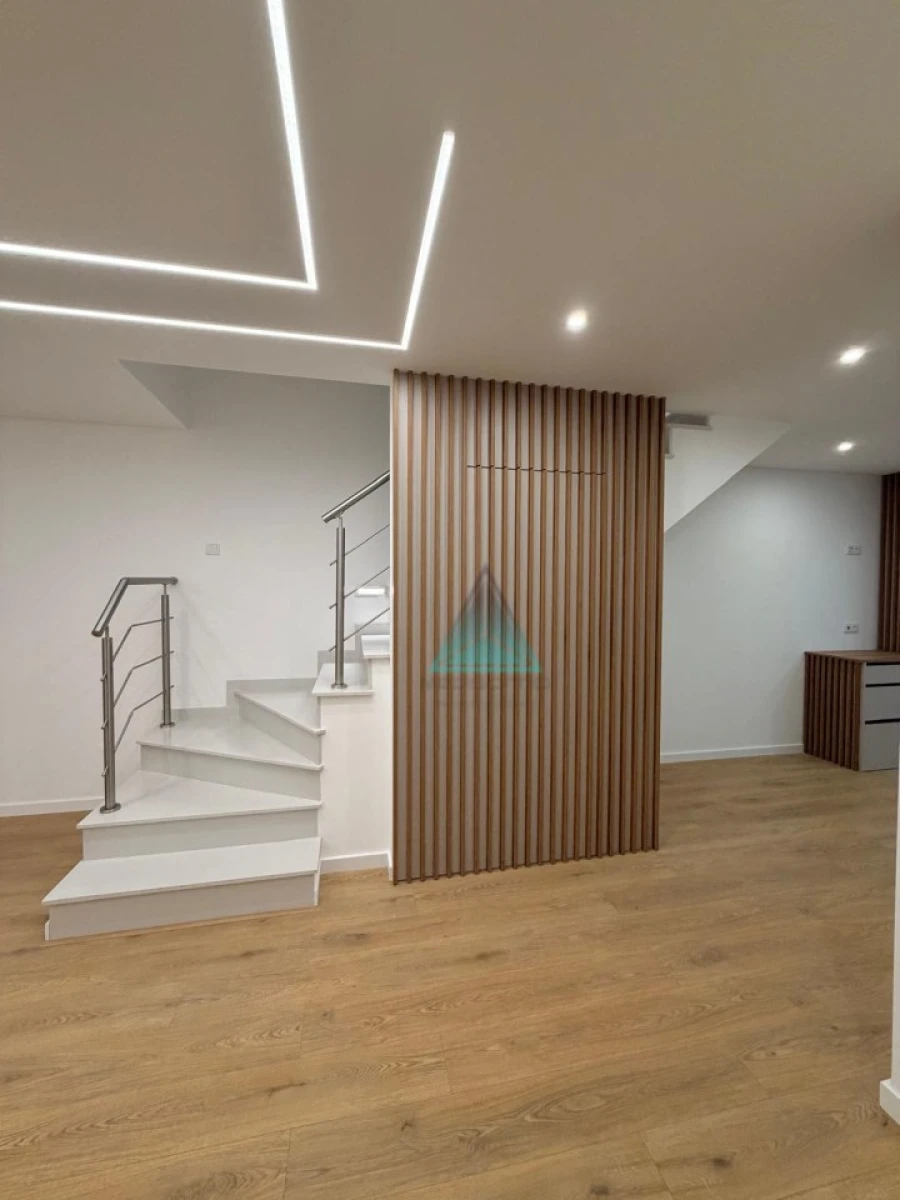 Moradia T2 para Venda em Quinta do Conde Foto 5