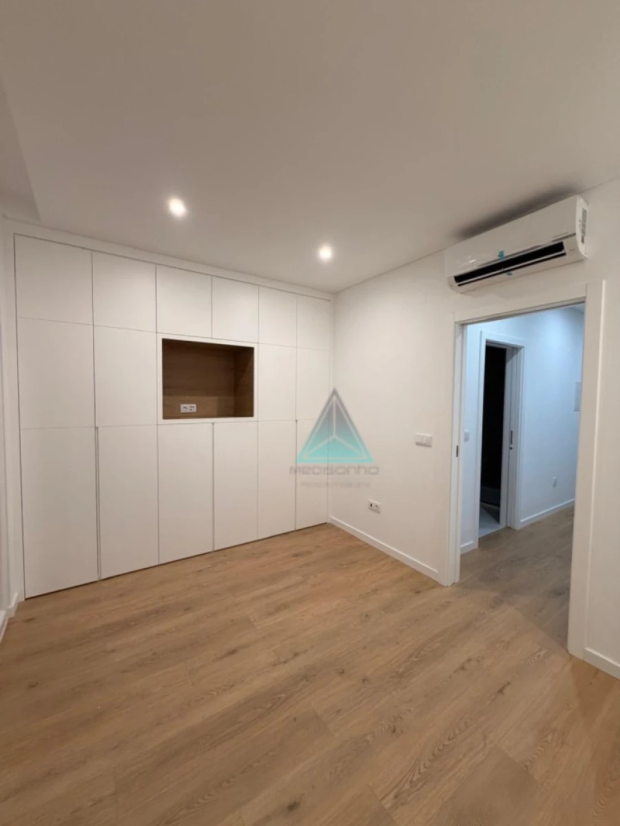 Moradia T2 para Venda em Quinta do Conde Foto 35