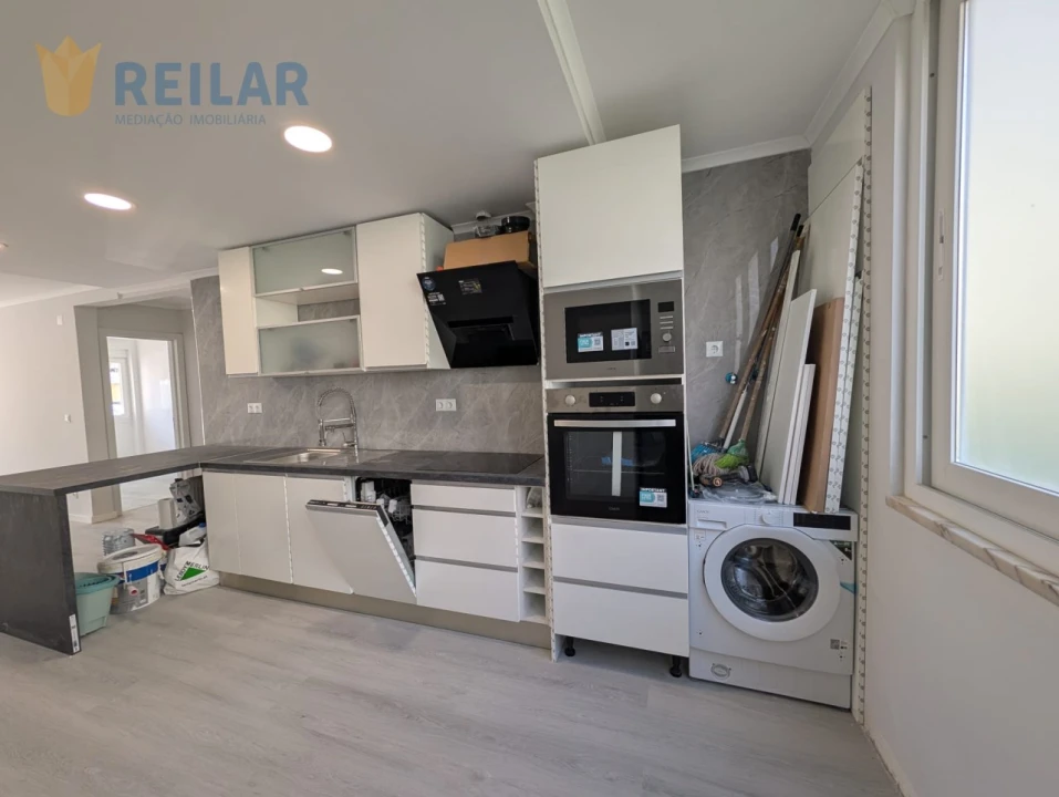 Apartamento T2 para Venda em Benfica Foto 8