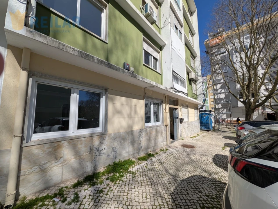 Apartamento T2 para Venda em Benfica Foto 23
