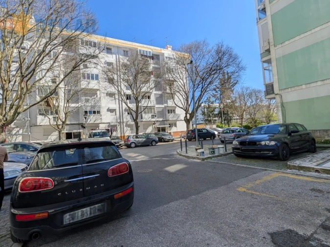 Apartamento T2 para Venda em Benfica Foto 22