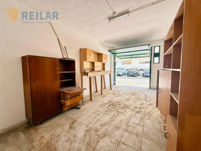 Garagem para Venda em Póvoa de Santa Iria e Forte da Casa Foto 5