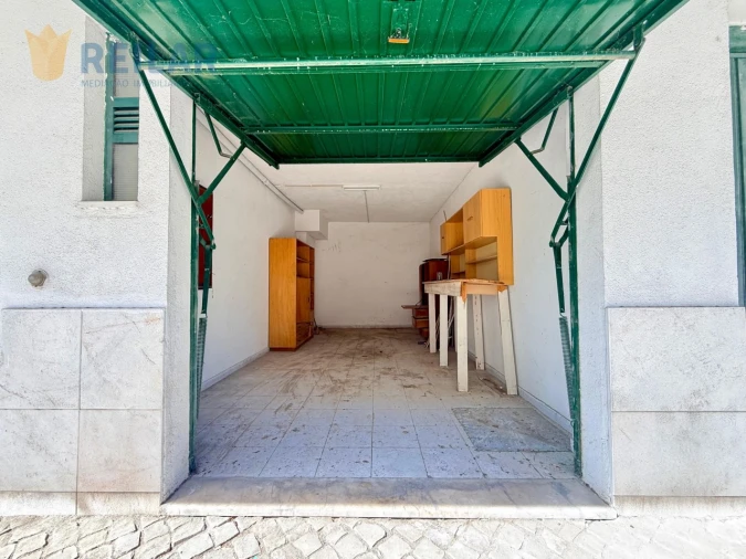 Garagem para Venda em Póvoa de Santa Iria e Forte da Casa Foto 8