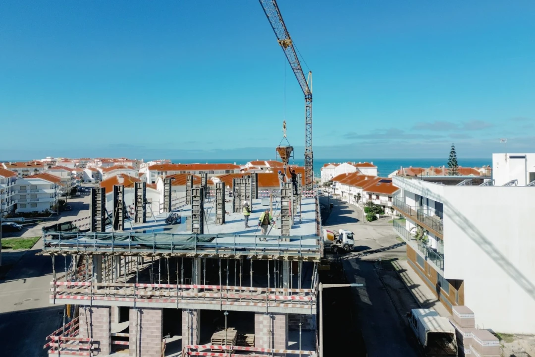 Apartamento T3 para Venda em Atouguia da Baleia Foto 7