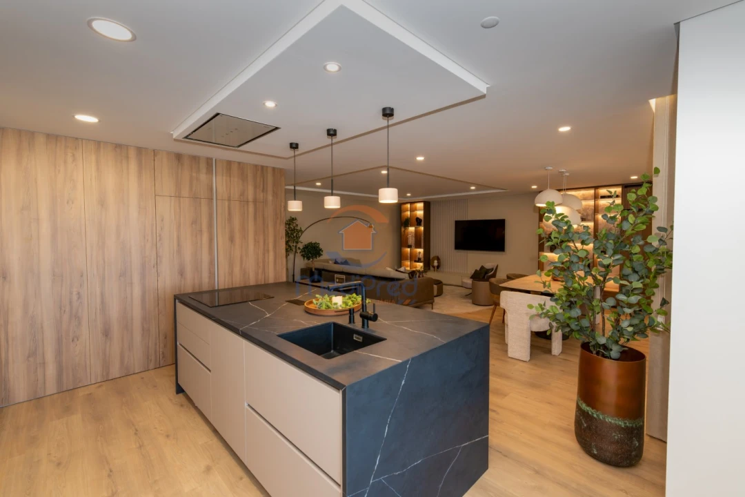 Apartamento T5 para Venda em Montijo e Afonsoeiro Foto 6