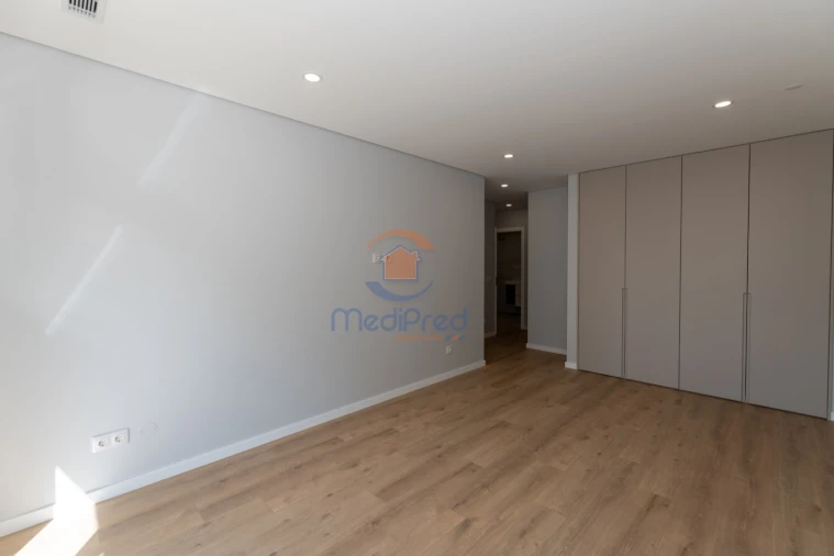 Apartamento T5 para Venda em Montijo e Afonsoeiro Foto 18