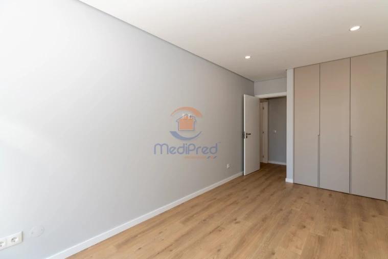 Apartamento T5 para Venda em Montijo e Afonsoeiro Foto 25
