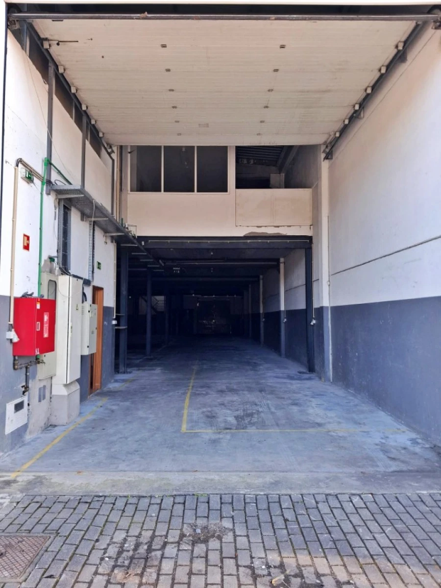 Armazém para Arrendamento em Touguinha e Touguinhó Foto 17