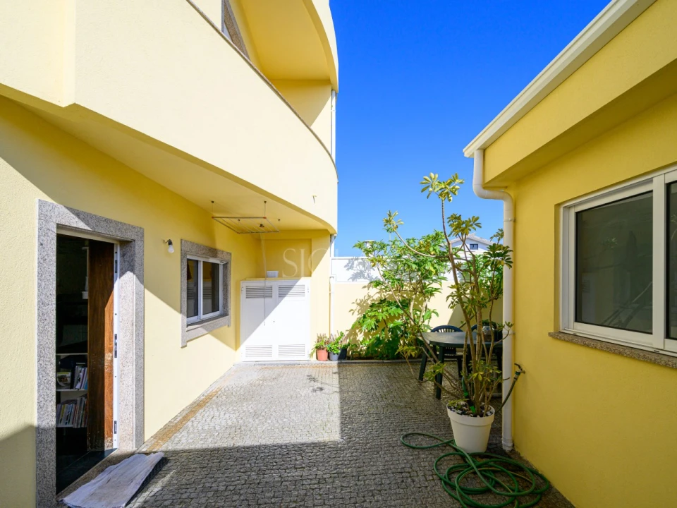 Moradia T4 para Venda em Serzedo e Perosinho Foto 6