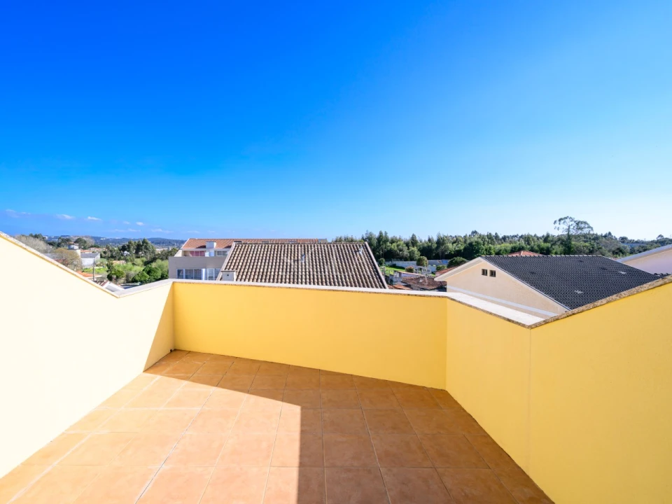 Moradia T4 para Venda em Serzedo e Perosinho Foto 32