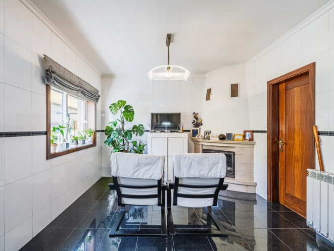 Moradia T4 para Venda em Serzedo e Perosinho Foto 11