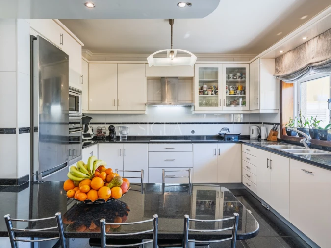 Moradia T4 para Venda em Serzedo e Perosinho Foto 12