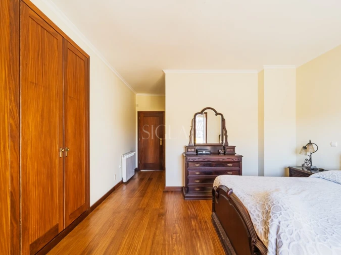 Moradia T4 para Venda em Serzedo e Perosinho Foto 17