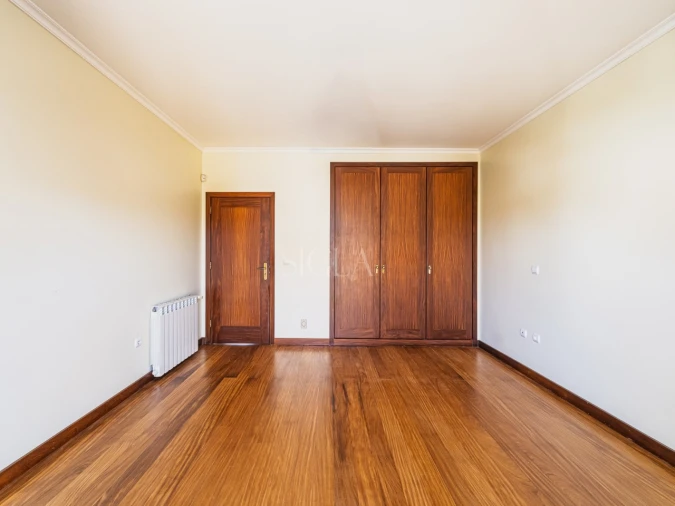 Moradia T4 para Venda em Serzedo e Perosinho Foto 21