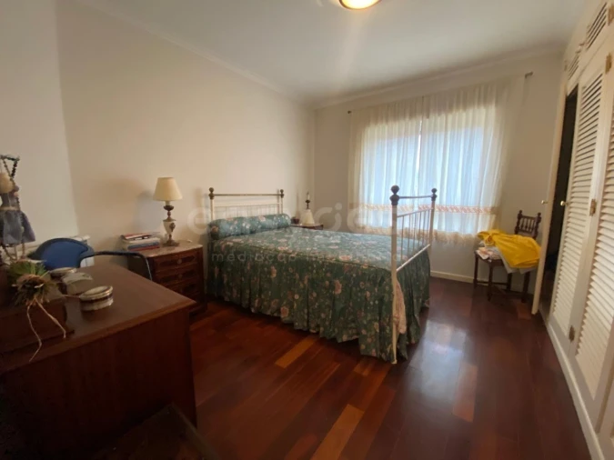 Apartamento T3 para Arrendamento em Santo Antonio dos Olivais Foto 17