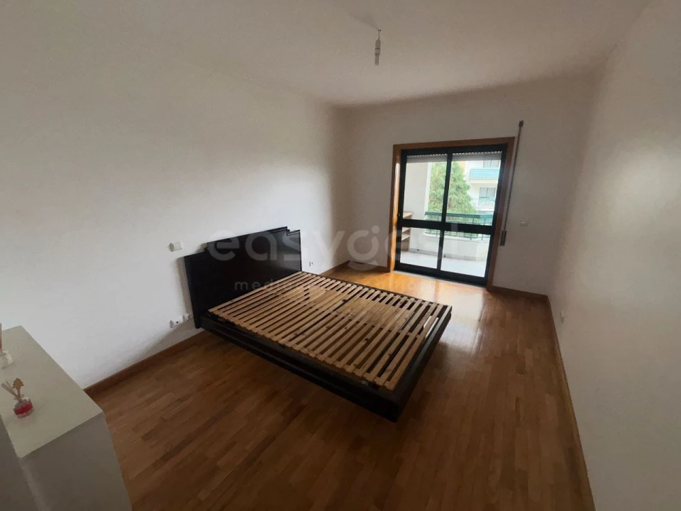 Apartamento T3 para Venda em Repeses e São Salvador Foto 3