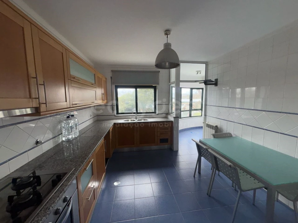 Apartamento T3 para Venda em Repeses e São Salvador Foto 8