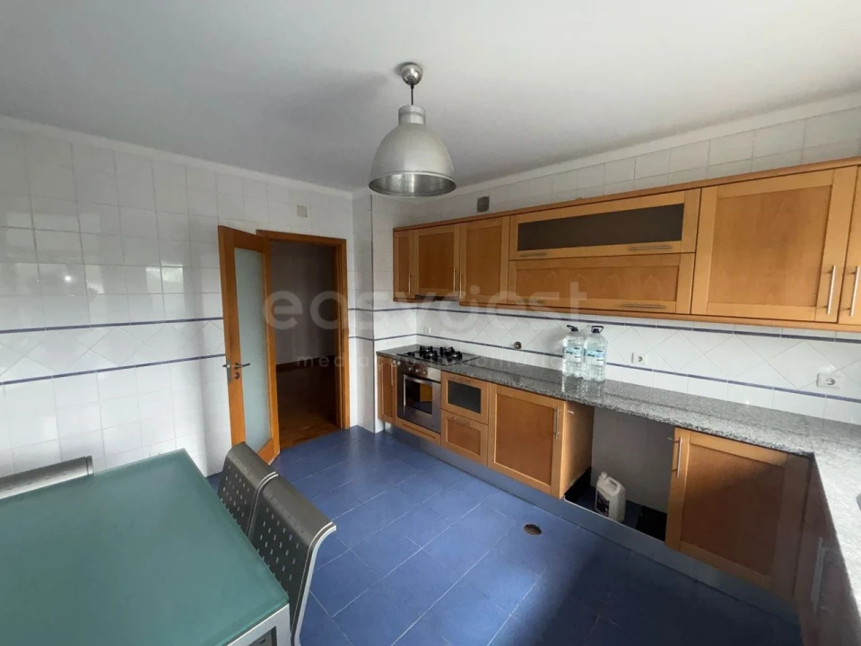 Apartamento T3 para Venda em Repeses e São Salvador Foto 9