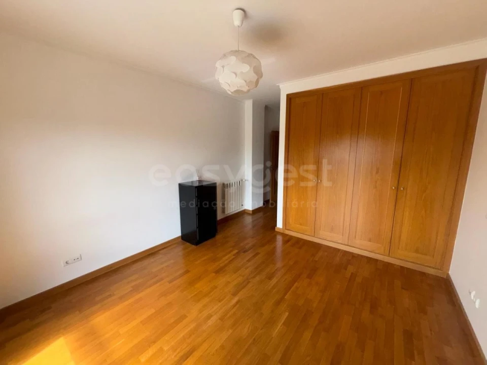 Apartamento T3 para Venda em Repeses e São Salvador Foto 12