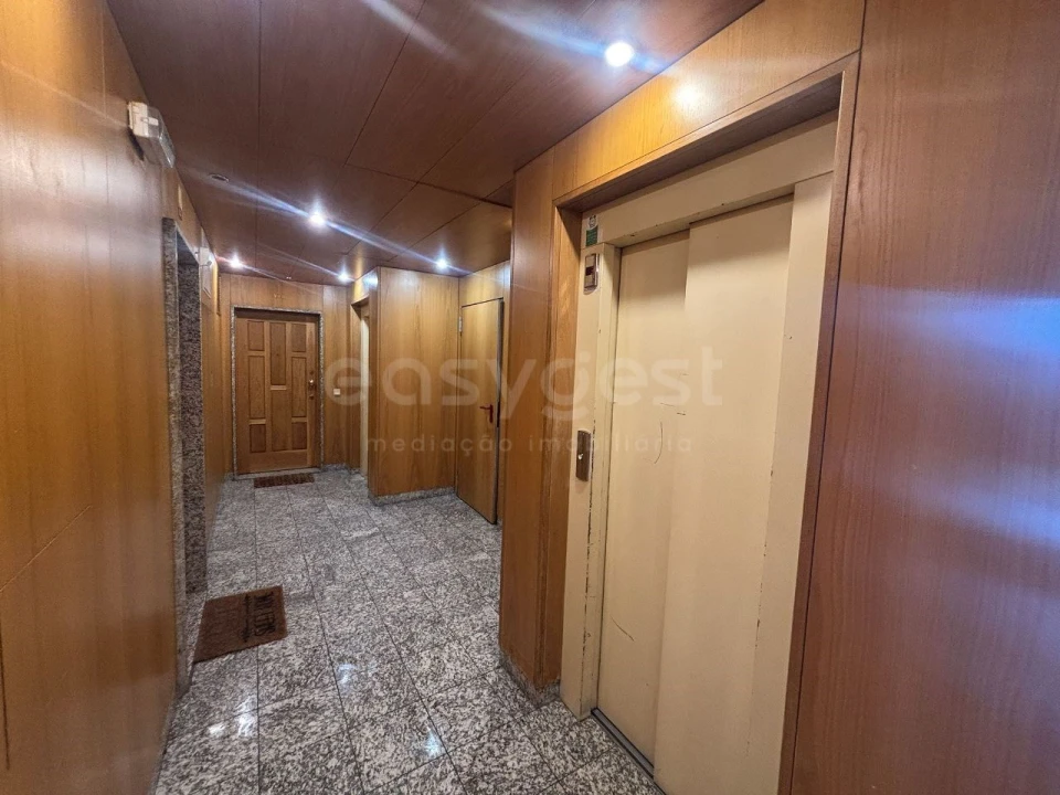 Apartamento T3 para Venda em Repeses e São Salvador Foto 21