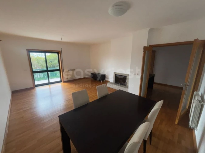 Apartamento T3 para Venda em Repeses e São Salvador