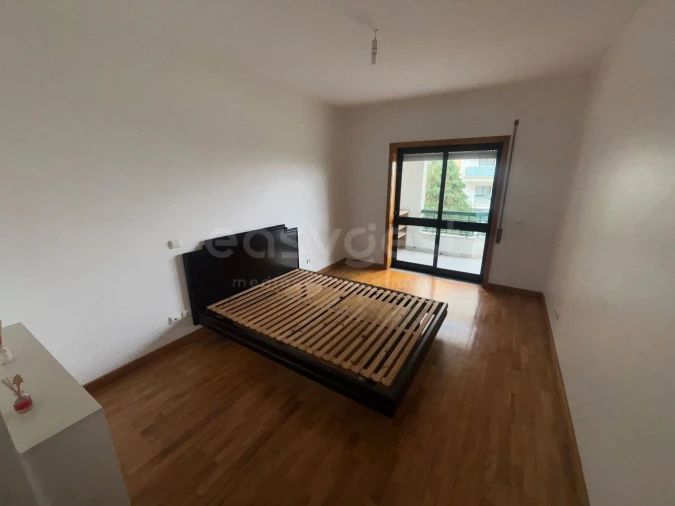 Apartamento T3 para Venda em Repeses e São Salvador Foto 3