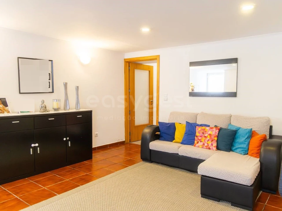 Moradia T1 para Venda em Ponta Delgada (São Pedro) Foto 2