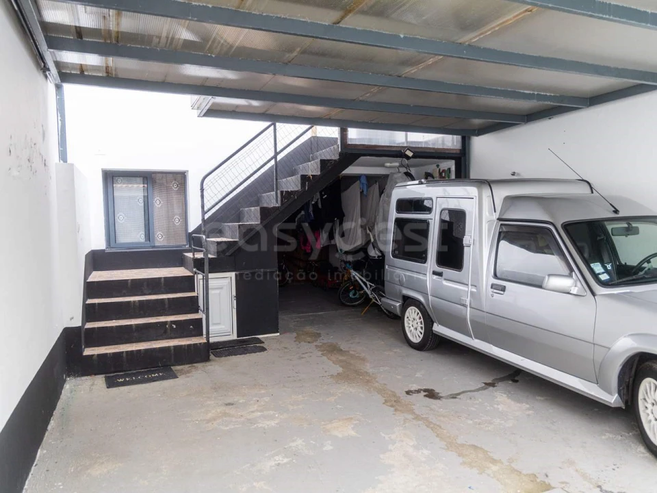 Moradia T1 para Venda em Ponta Delgada (São Pedro) Foto 17