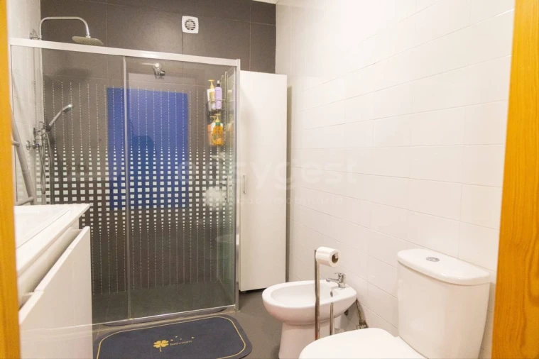 Moradia T1 para Venda em Ponta Delgada (São Pedro) Foto 4