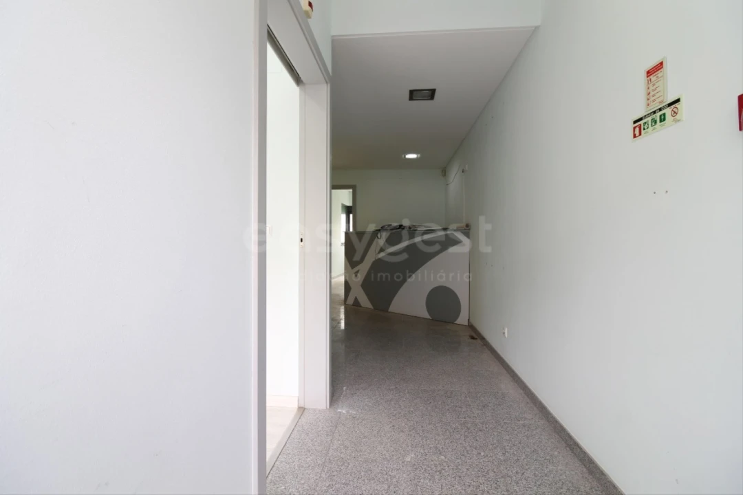 Apartamento T3 para Venda em Almada, Cova da Piedade, Pragal e Cacilhas Foto 5