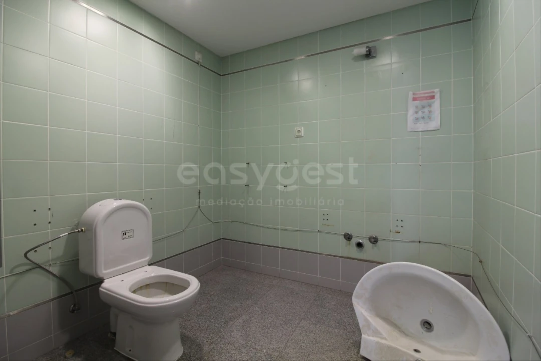 Apartamento T3 para Venda em Almada, Cova da Piedade, Pragal e Cacilhas Foto 11