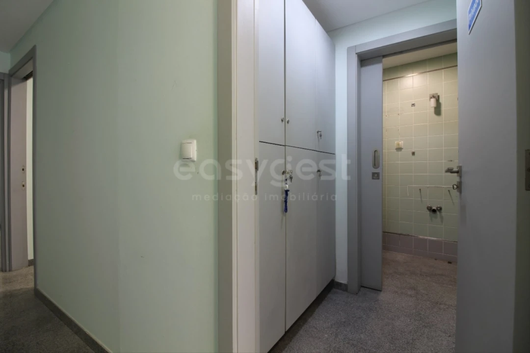 Apartamento T3 para Venda em Almada, Cova da Piedade, Pragal e Cacilhas Foto 22