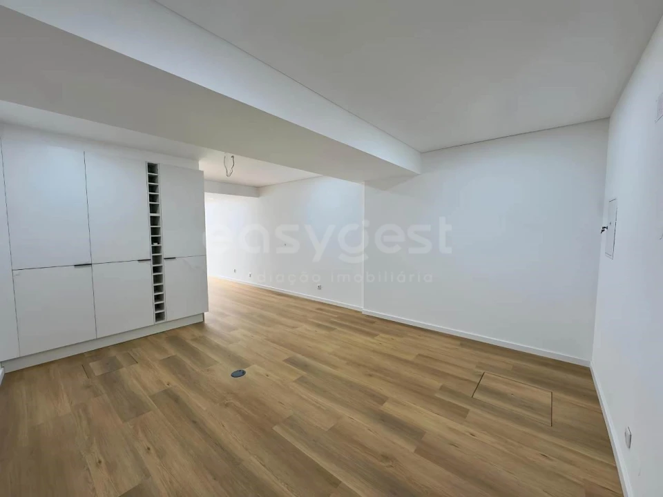 Apartamento T3 para Venda em Almada, Cova da Piedade, Pragal e Cacilhas Foto 18