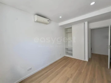 Apartamento T3 para Venda em Almada, Cova da Piedade, Pragal e Cacilhas