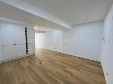 Apartamento T3 para Venda em Almada, Cova da Piedade, Pragal e Cacilhas