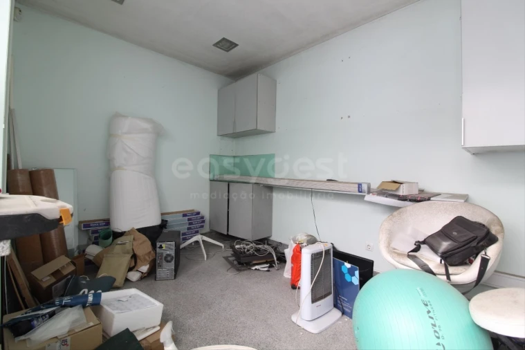 Apartamento T3 para Venda em Almada, Cova da Piedade, Pragal e Cacilhas Foto 27