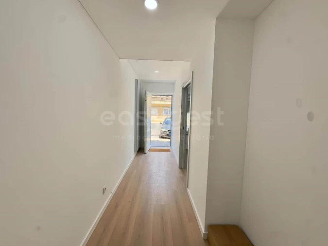 Apartamento T3 para Venda em Almada, Cova da Piedade, Pragal e Cacilhas Foto 5
